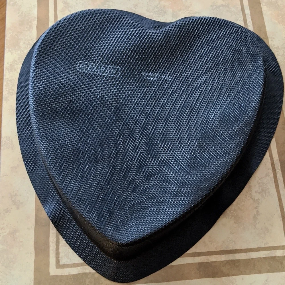 Demarle Flexipan Heart Baking Mould Dish Silicone HTF Excellent Condition